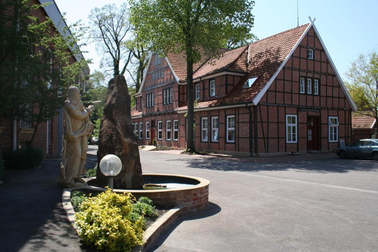 Готель Alte Kornbrennerei Gbr Furstenau  Екстер'єр фото